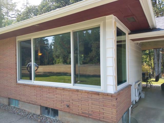 Dallas, OR - Replacing original aluminum windows. Two windows with white/white standard hardware. Dallas, OR - Replacing original aluminum windows. Two windows with white/white standard hardware.