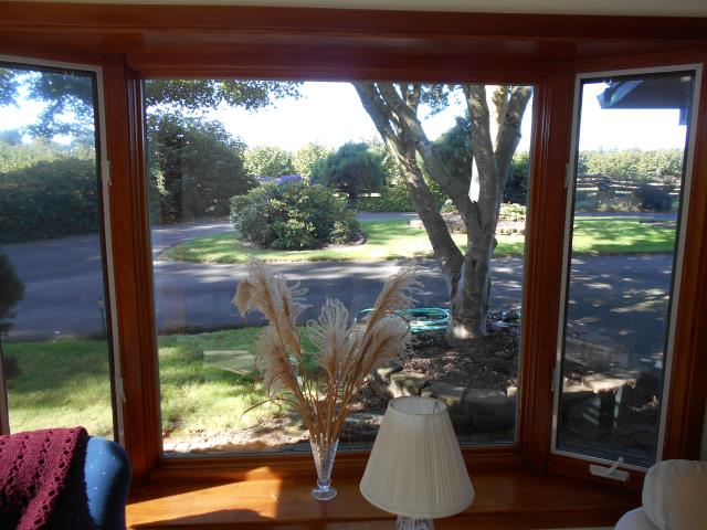 Aurora, OR - Here's a project we worked on replacing 11 windows and a patio door Aurora, OR - Here's a project we worked on replacing 11 windows and a patio door