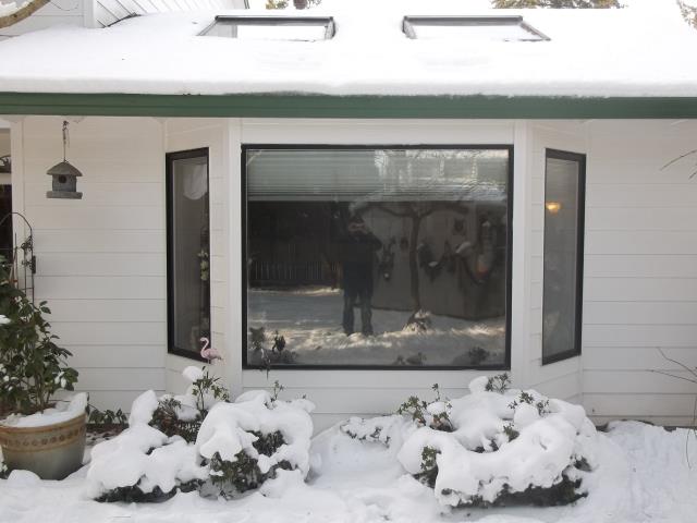 Beaverton, OR - What a fun install in the snow for the replacement of 4 windows in this Beaverton Home, we were happy to help them get insulated Fibrex Andersen windows. Beaverton, OR - What a fun install in the snow for the replacement of 4 windows in this Beaverton Home, we were happy to help them get insulated Fibrex Andersen windows.