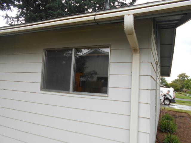 Canby, OR - We replaced 9 windows and a patio door for this beautiful Canby home! Canby, OR - We replaced 9 windows and a patio door for this beautiful Canby home!