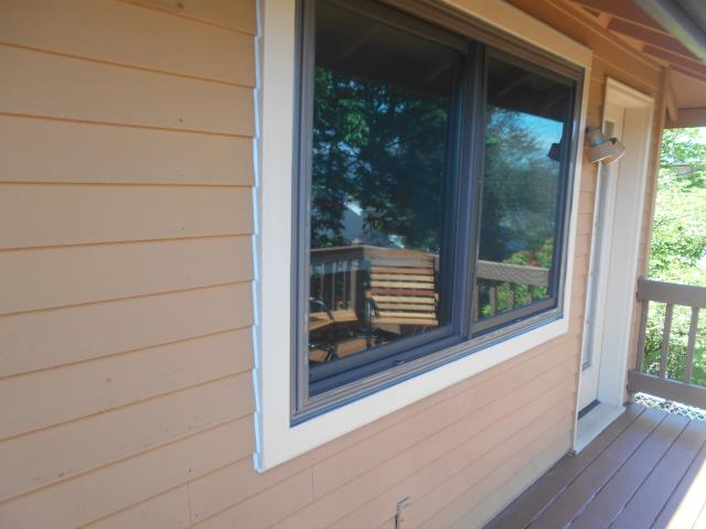 Columbia City, OR - Our professional installers worked hard to replaced 14 windows in this Columbia City home! Columbia City, OR - Our professional installers worked hard to replaced 14 windows in this Columbia City home!