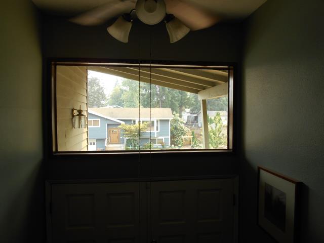 Gladstone, OR - We installed 11 Andersen Fibrex windows along with a Specialty Window for this gorgeous Gladstone home! Gladstone, OR - We installed 11 Andersen Fibrex windows along with a Specialty Window for this gorgeous Gladstone home!
