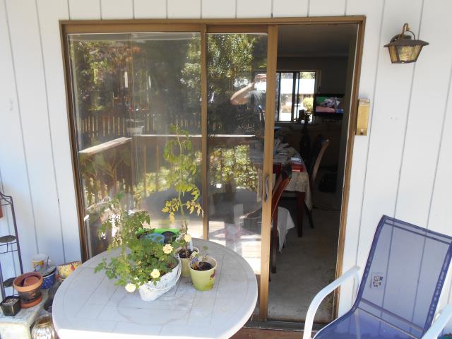 Gladstone, OR - What a great home project to work on! Our professional installers put in a window and 1 Gliding Patio door with Heatlock Glass! Gladstone, OR - What a great home project to work on! Our professional installers put in a window and 1 Gliding Patio door with Heatlock Glass!
