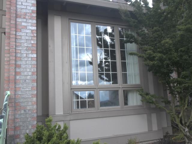 Lake Oswego, OR - Our professional installers replaced 6 windows for this great Lake Oswego home! Lake Oswego, OR - Our professional installers replaced 6 windows for this great Lake Oswego home!
