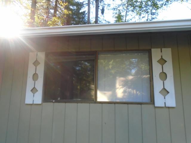 Rhododendron, OR - We replaced 6 Windows with our Standard, white interior and exterior trims with fiberglass screens and put in an exterior trim that was painted white for this lovely home! Rhododendron, OR - We replaced 6 Windows with our Standard, white interior and exterior trims with fiberglass screens and put in an exterior trim that was painted white for this lovely home!