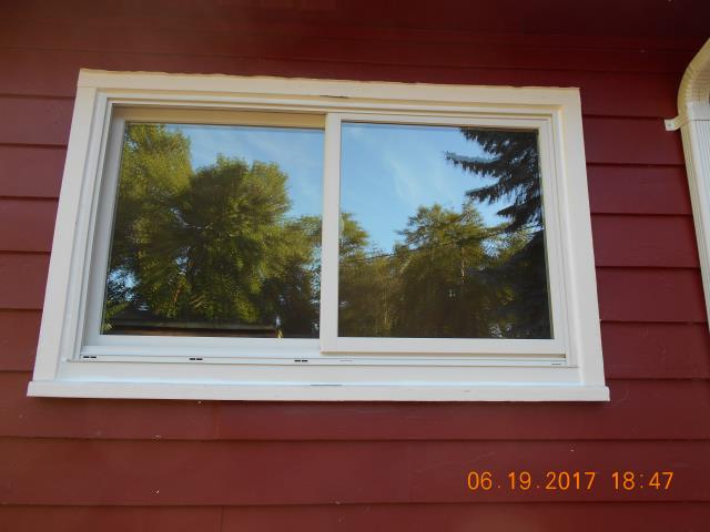 Saint Helens, OR - Our professional installers took only 1 day to put in these new 5 windows for this home! Saint Helens, OR - Our professional installers took only 1 day to put in these new 5 windows for this home!