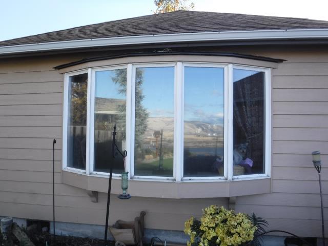The Dalles, OR - Our professional install team replaced 12 windows and 1 patio door for this amazing house! The Dalles, OR - Our professional install team replaced 12 windows and 1 patio door for this amazing house!