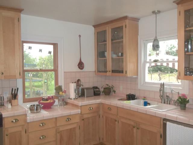 Amity, OR - Our professional install team worked hard to replace 15 windows in this Amity home with new Andersen Fibrex windows! Amity, OR - Our professional install team worked hard to replace 15 windows in this Amity home with new Andersen Fibrex windows!