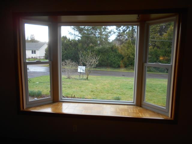 Washougal, WA - We did a gorgeous window installation with 11 replacement windows in all styles, double-hung, picture, and double gliding ones! Washougal, WA - We did a gorgeous window installation with 11 replacement windows in all styles, double-hung, picture, and double gliding ones!