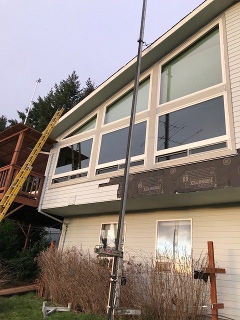 Newberg, OR - Our professional install team completed this wonderful 21 window replacement project for this home in Newberg! Newberg, OR - Our professional install team completed this wonderful 21 window replacement project for this home in Newberg!