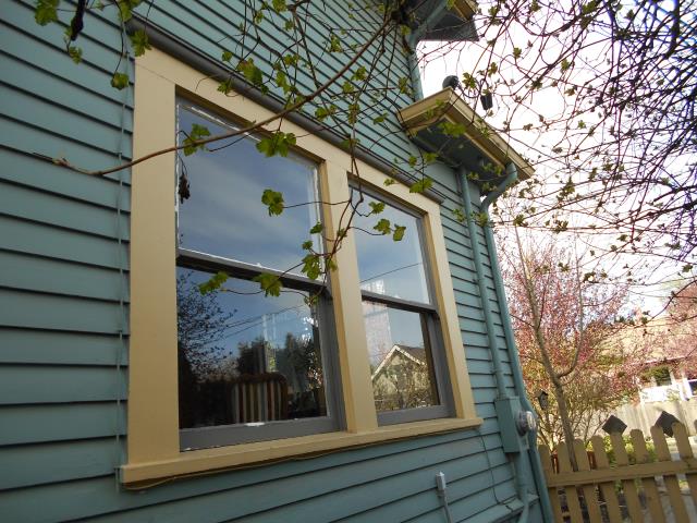 La Center, WA - We installed 2 windows and 2 replacement patio doors in this sweet La Center home! La Center, WA - We installed 2 windows and 2 replacement patio doors in this sweet La Center home!