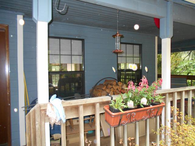 Brush Prairie, WA - Our professional installers replaced 18 windows and a patio door for this lovely home! Brush Prairie, WA - Our professional installers replaced 18 windows and a patio door for this lovely home!