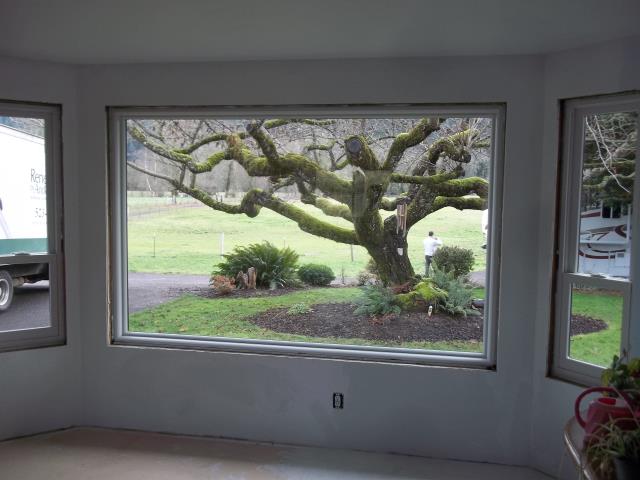 Springfield, OR - We installed 14 replacement windows for this gorgeous home in Springfield! Springfield, OR - We installed 14 replacement windows for this gorgeous home in Springfield!