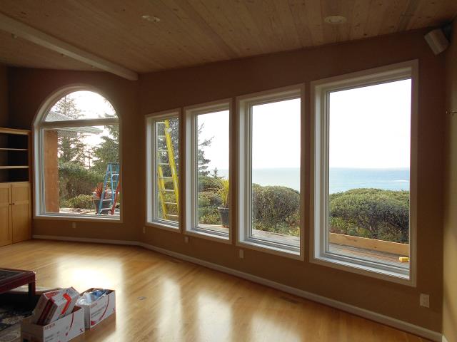 Tillamook, OR - Our professional installers replaced 9 windows for this lovely house! Tillamook, OR - Our professional installers replaced 9 windows for this lovely house!