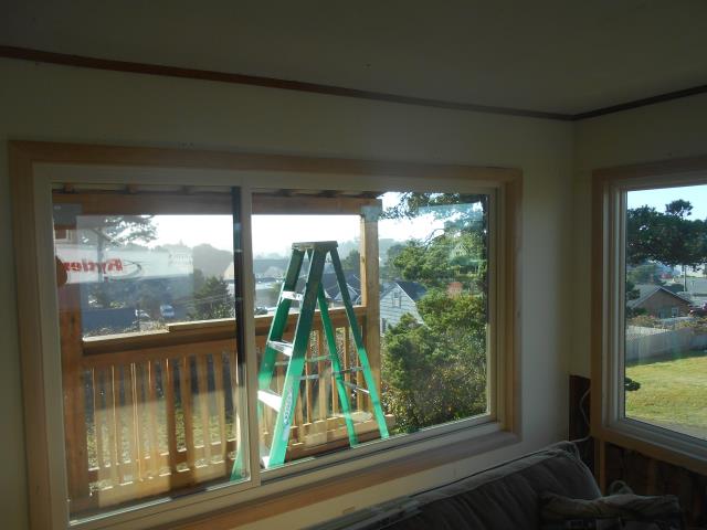 Lincoln City, OR - We installed 13 windows for this lovely home along with a patio door! Lincoln City, OR - We installed 13 windows for this lovely home along with a patio door!