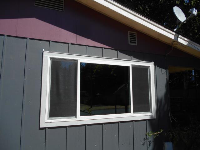 Stayton, OR - We installed 6 replacement windows and 1 patio door for this lovely home! Stayton, OR - We installed 6 replacement windows and 1 patio door for this lovely home!