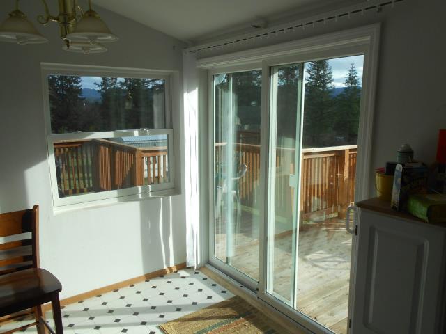 Sweet Home, OR - We installed 10 replacement windows and 1 patio door for this lovely home! Sweet Home, OR - We installed 10 replacement windows and 1 patio door for this lovely home!