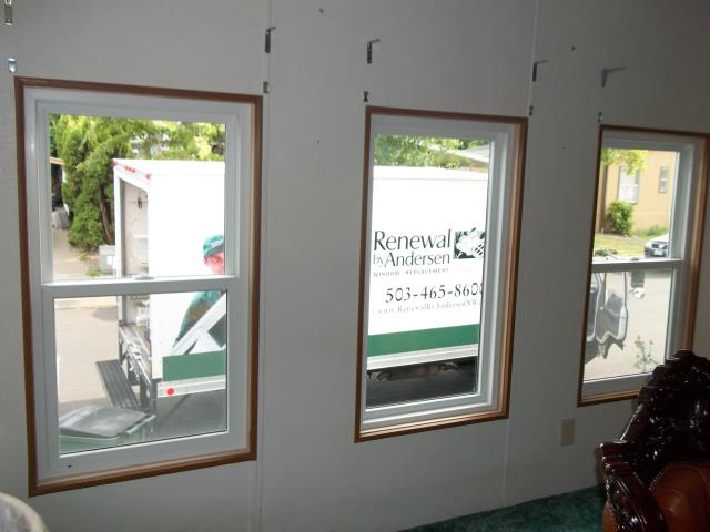 Sweet Home, OR - We installed 12 replacement windows for this great home! Sweet Home, OR - We installed 12 replacement windows for this great home!