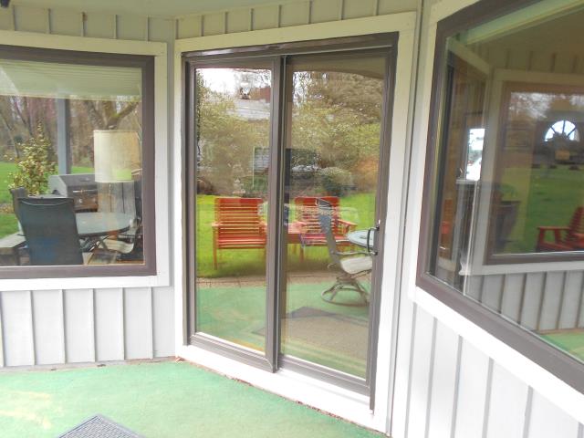 Springfield, OR - We installed 6 replacement windows and 1 patio door for this amazing home! Springfield, OR - We installed 6 replacement windows and 1 patio door for this amazing home!
