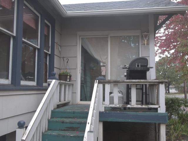 Albany, OR - We installed 20 windows, 1 patio door and a customized window for this great home! Albany, OR - We installed 20 windows, 1 patio door and a customized window for this great home!
