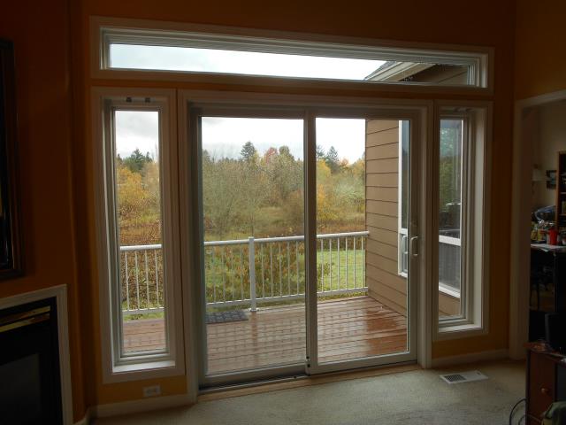 Beaverton, OR - We installed 1 patio door and 4 gorgeous new replacement windows for this home! Beaverton, OR - We installed 1 patio door and 4 gorgeous new replacement windows for this home!