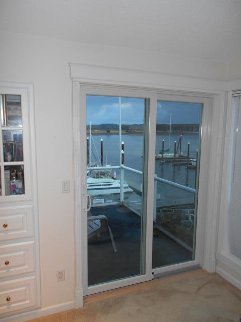 Vancouver, WA - We installed 7 replacement windows and 1 patio door for this sweet Vancouver home! Vancouver, WA - We installed 7 replacement windows and 1 patio door for this sweet Vancouver home!
