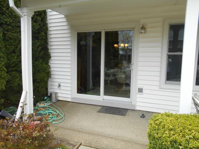 Banks, OR - We installed 10 replacement windows and a brand new patio door for this great Banks home! Banks, OR - We installed 10 replacement windows and a brand new patio door for this great Banks home!