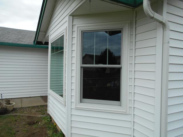 Battle Ground, WA - We installed 7 windows and a patio door for this beautiful Battle Ground home! Battle Ground, WA - We installed 7 windows and a patio door for this beautiful Battle Ground home!