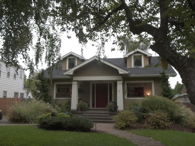 Portland, OR - We replaced 8 windows for this lovely home in Portland. Portland, OR - We replaced 8 windows for this lovely home in Portland.