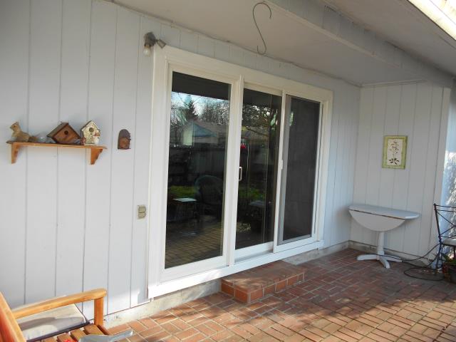 Albany, OR - We installed a beautiful new sliding glass door to replace their patio door for this great Albany home! Albany, OR - We installed a beautiful new sliding glass door to replace their patio door for this great Albany home!