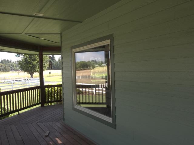 Pleasant Hill, OR - We installed 20 replacement windows and 3 doors for this amazing home in Pleasant Hill! Pleasant Hill, OR - We installed 20 replacement windows and 3 doors for this amazing home in Pleasant Hill!