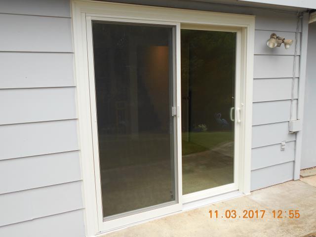 Hillsboro, OR - We installed 2 replacement patio doors for this great Hillsboro home! Hillsboro, OR - We installed 2 replacement patio doors for this great Hillsboro home!