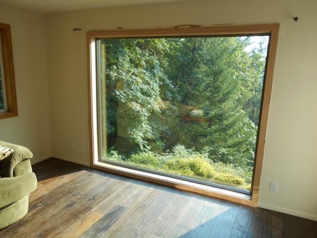Hillsboro, OR - We installed 13 replacement windows for this Hillsboro home including this lovely picture window with a perfect view outside! Hillsboro, OR - We installed 13 replacement windows for this Hillsboro home including this lovely picture window with a perfect view outside!
