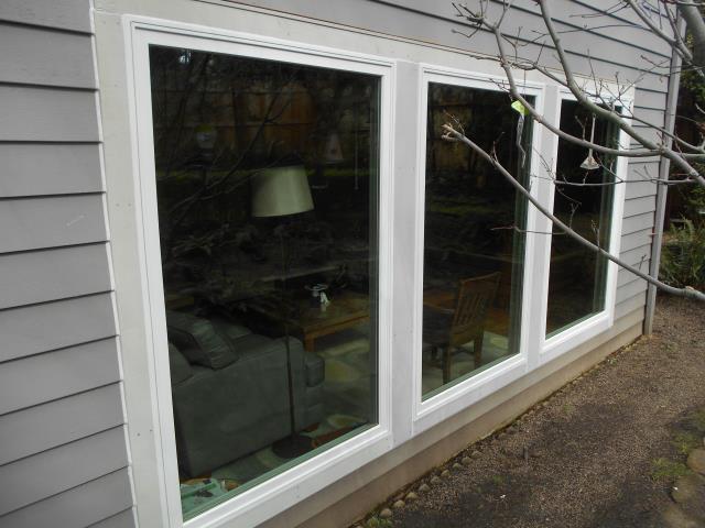 Salem, OR - We installed 7 replacement windows for this home along with 2 patio doors! Salem, OR - We installed 7 replacement windows for this home along with 2 patio doors!
