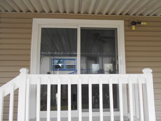 Oregon City, OR - We installed 6 replacement windows and 1 patio door for this gorgeous home in Oregon City! Oregon City, OR - We installed 6 replacement windows and 1 patio door for this gorgeous home in Oregon City!