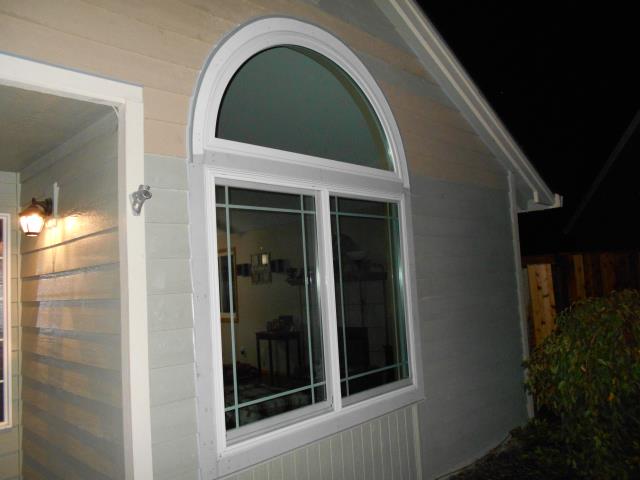 Cornelius, OR - We installed 3 windows and a specialty window for a window replacement project for this home! Cornelius, OR - We installed 3 windows and a specialty window for a window replacement project for this home!