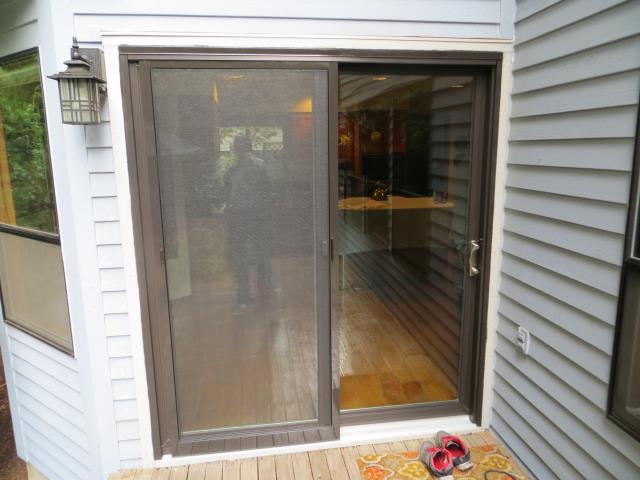 Our professional install team replaced a gliding patio door for this home in Tigard. Our professional install team replaced a gliding patio door for this home in Tigard.