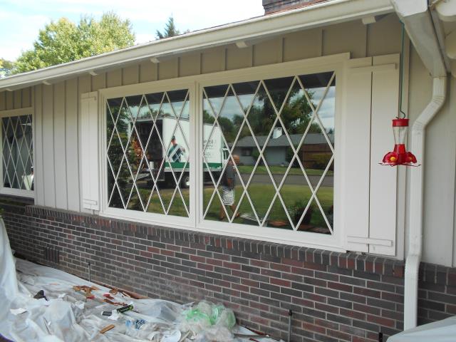 Albany, OR - Our professional installation crew replaced 17 windows for this great home in Albany, take a look at the custom grill that our happy customers designed. Albany, OR - Our professional installation crew replaced 17 windows for this great home in Albany, take a look at the custom grill that our happy customers designed.