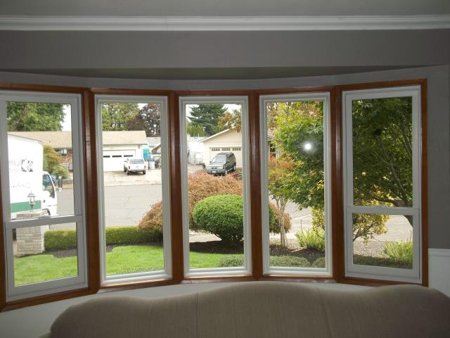 Springfield, OR - We installed this amazing set of windows for this lovely home in Springfield, all together installing 11 replacement windows! Springfield, OR - We installed this amazing set of windows for this lovely home in Springfield, all together installing 11 replacement windows!