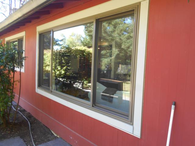 Lake Oswego, OR - We replaced 14 windows for this amazing home along with 2 replacement patio doors! Lake Oswego, OR - We replaced 14 windows for this amazing home along with 2 replacement patio doors!
