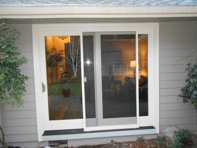 Salem, OR - We installed 20 replacement windows for this gorgeous home in Salem as well as 3 sliding glass patio doors! Salem, OR - We installed 20 replacement windows for this gorgeous home in Salem as well as 3 sliding glass patio doors!