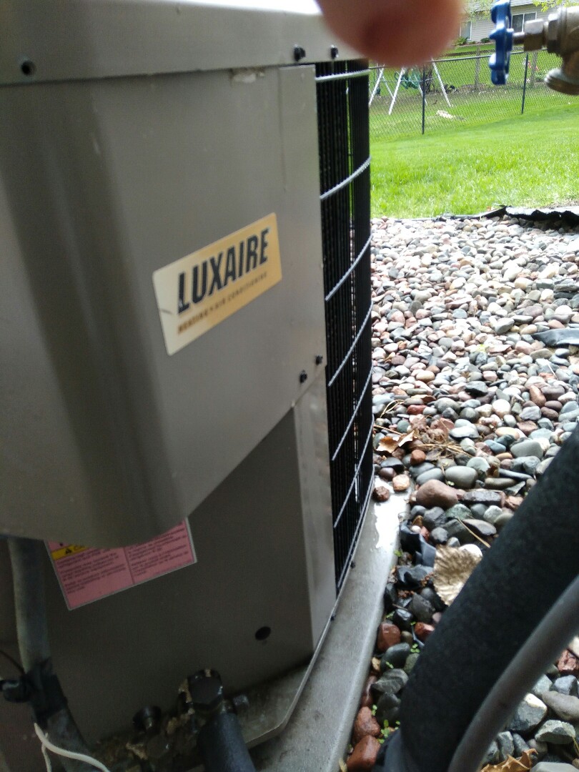 Ac tune up on luxaire r410a air conditioner low of refrigerant