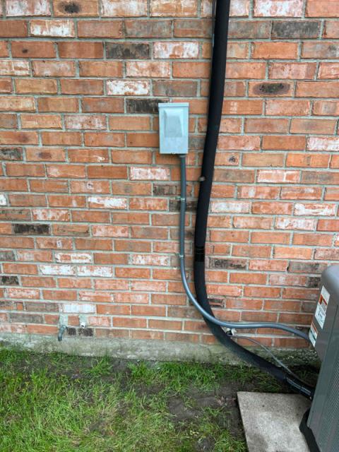 Baton Rouge, LA - HVAC Maintenance & Power Whip Replacement
