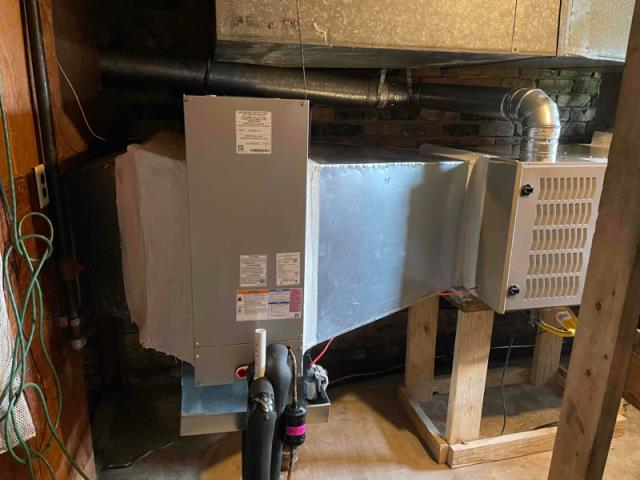 Baton Rouge, LA - HVAC System Replacement: Bryant Legacy™ Gas System with Refrigerant Conversion