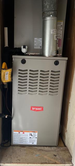 Baton Rouge, LA - HVAC System Replacement: Bryant® Preferred™ Series, Gas System with R-410A Refrigerant Conversion