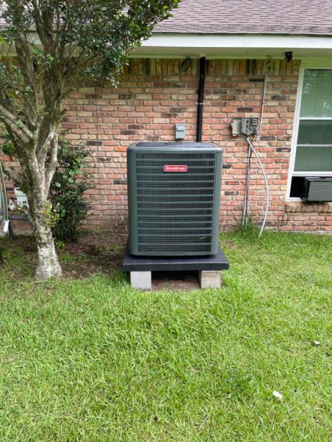 Denham Springs, LA - HVAC System Replacement: Goodman, R-410A Electric System