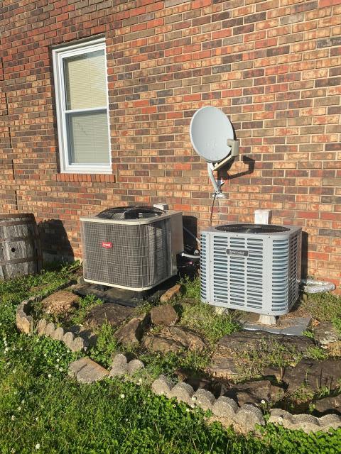 Alvaton, KY - New Bryant Heat Pump replacing one of the relatively new Ameristar Heat Pump s that was on this house. Getting the Air Conditioning back going and having less AC Repairs was the most important thing to this Bowling Green, KY Homeowner. Energy Efficiency, Warranty, and ComfortPASS maintenance. Alvaton, KY - New Bryant Heat Pump replacing one of the relatively new Ameristar Heat Pump s that was on this house. Getting the Air Conditioning back going and having less AC Repairs was the most important thing to this Bowling Green, KY Homeowner. Energy Efficiency, Warranty, and ComfortPASS maintenance.