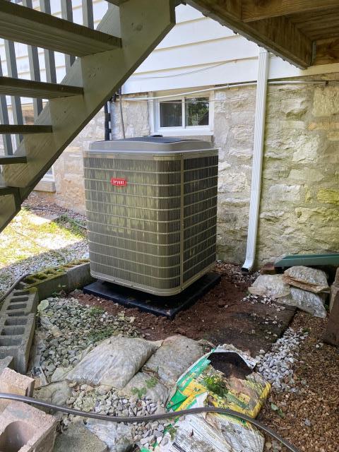 Bowling Green, KY - New Bryant Heat Pump, 284 Evolution Extreme replaced a 22 year old Coleman 12 SEER heat pump (DRHS series Coleman). Got rid of the R22 refrigerant, almost doubled the efficiency, and years of trouble free service. Air Conditioning Bowling Green, KY in 2021! Bowling Green, KY - New Bryant Heat Pump, 284 Evolution Extreme replaced a 22 year old Coleman 12 SEER heat pump (DRHS series Coleman). Got rid of the R22 refrigerant, almost doubled the efficiency, and years of trouble free service. Air Conditioning Bowling Green, KY in 2021!