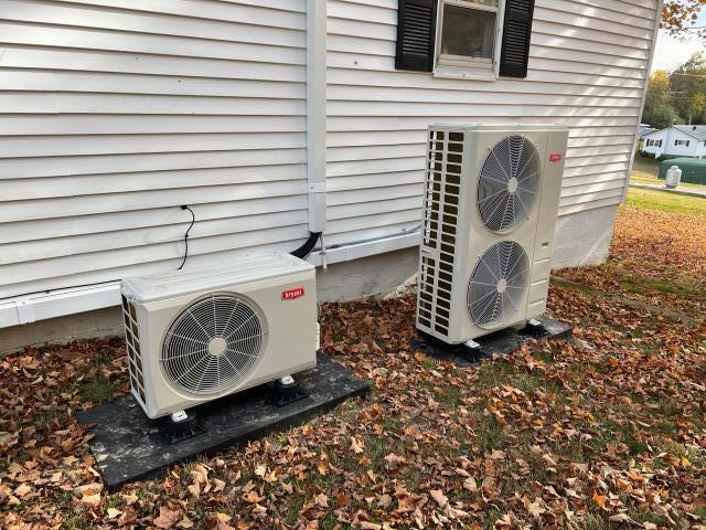 Scottsville, KY - When ductwork won't fit, you must commit to ductless! Two Bryant Ductless Heat Pumps to heat and cool this house that has a low crawlspace. Ductless is very energy efficient, keeping Scottsville comfortable economically! Scottsville, KY - When ductwork won't fit, you must commit to ductless! Two Bryant Ductless Heat Pumps to heat and cool this house that has a low crawlspace. Ductless is very energy efficient, keeping Scottsville comfortable economically!