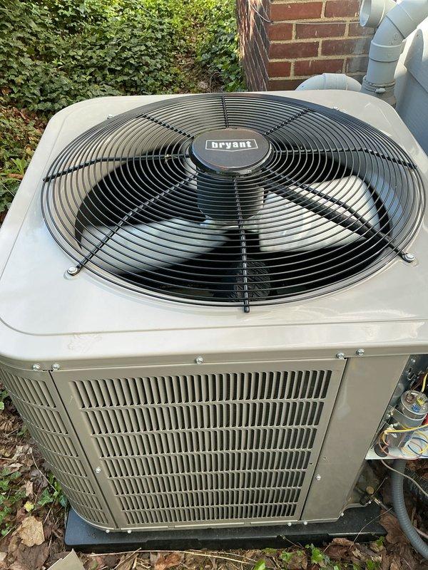 Performed comprehensive annual maintenance on Bryant air conditioning system. Inspected outdoor condenser unit, verified proper operation of fan motor and compressor, checked refrigerant levels, and examined electrical connections. Confirmed air filter condition and overall system functionality with all components operating within normal parameters.